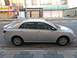 تۆیۆتا کۆرۆلا